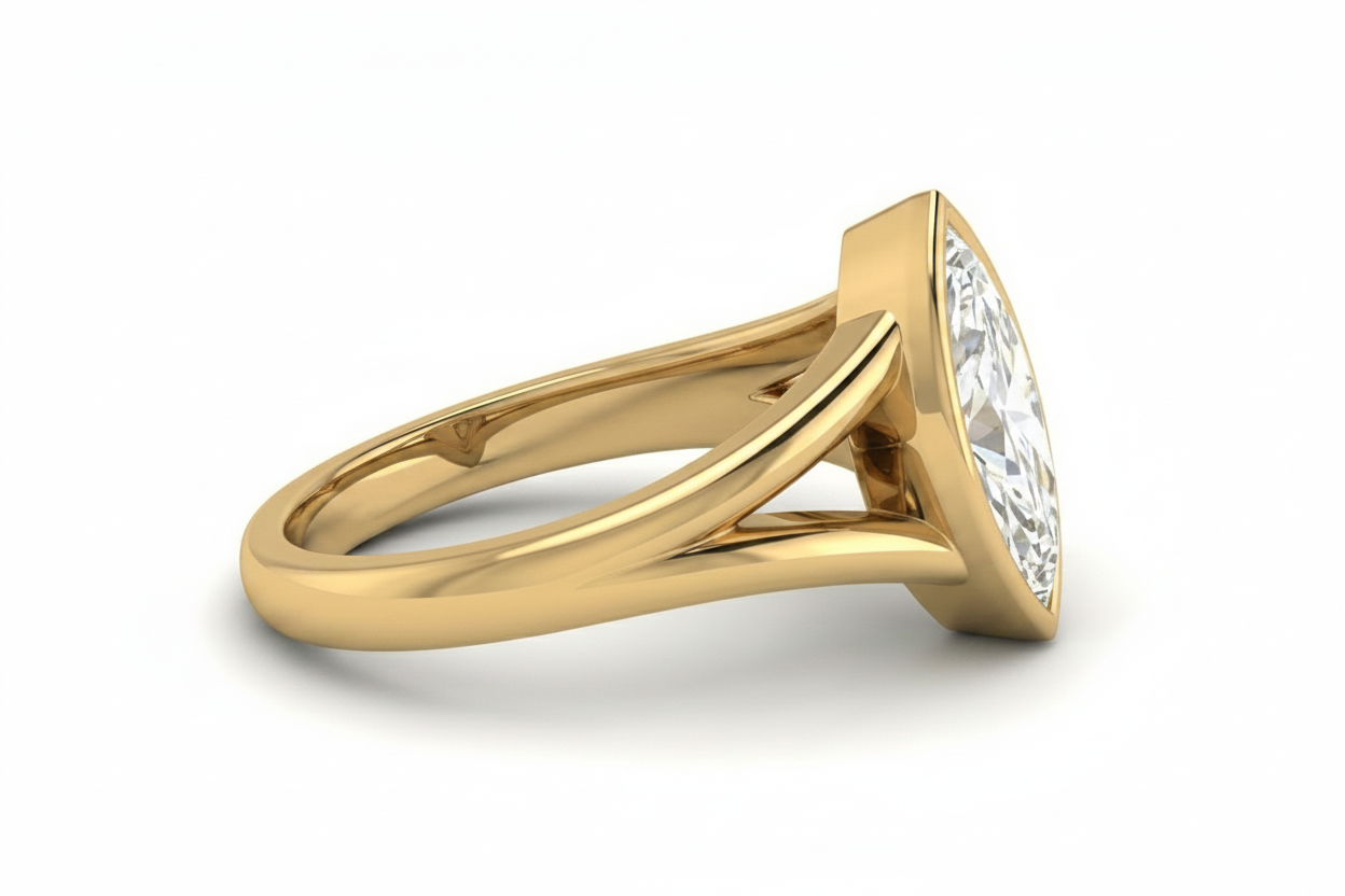 Caricia Dorada — Anillo Solitario Marquise Bezel en Oro Sólido