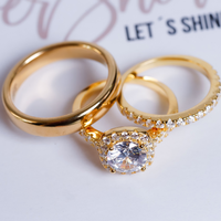 El Trío Perfecto con circonia en forma cuadrada - Bañado en oro vermeil 18K