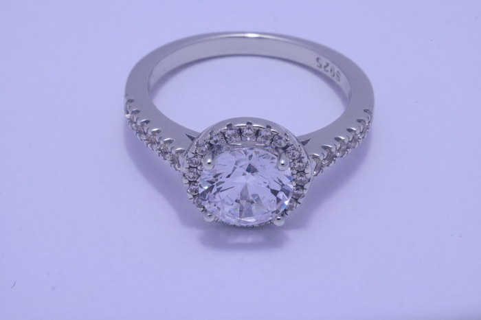 Anillo de compromiso Aura Infinita con circonia 1.5CT en plata 925 — SilverShine (vista 2)