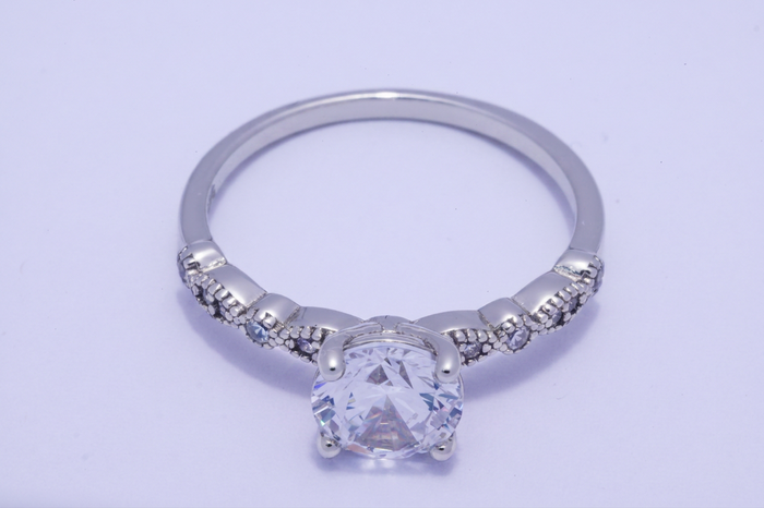 Anillo de compromiso Eco de Ternura con circonia en plata 925 — SilverShine (vista 2)