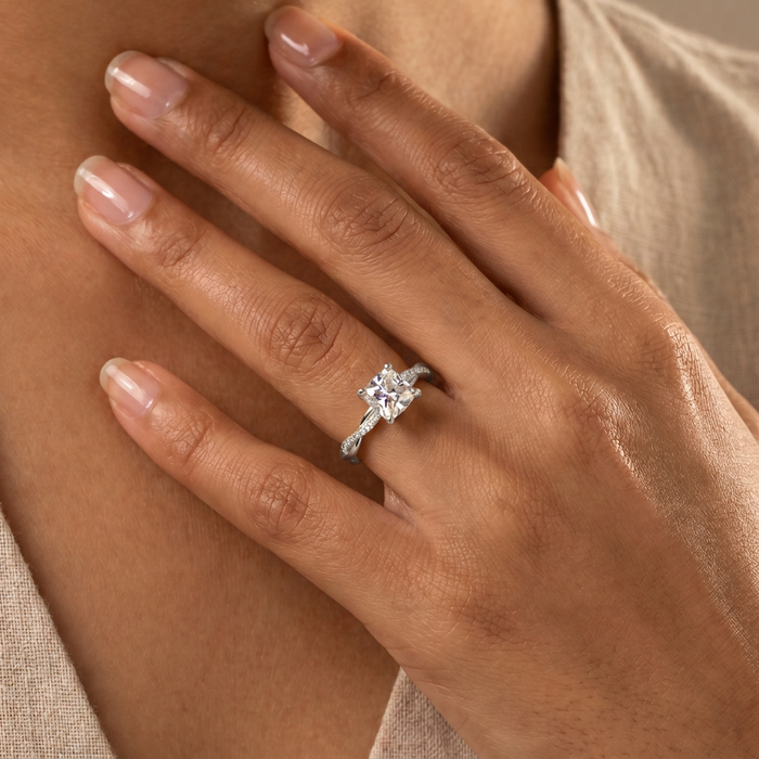 Lazo Eterno · Anillo Princess Twist en plata 925 — SilverShine (vista 4)