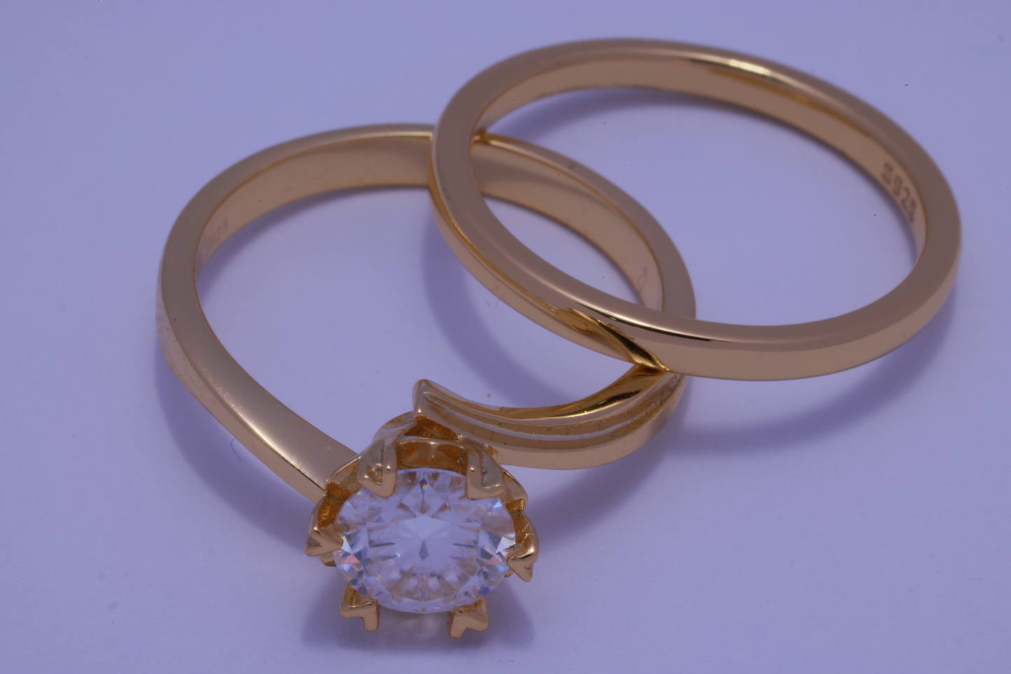 Duo de mujer Giro del Destino con piedra mosanita