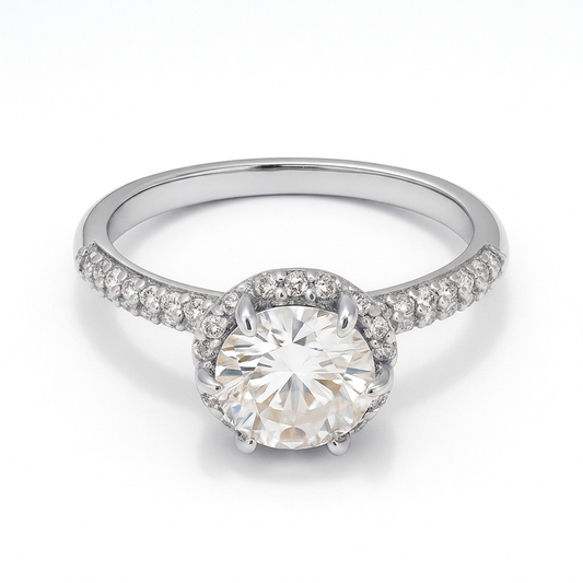 Anillo de compromiso Cumbre de Amor con moissanita 1CT en plata 925 — SilverShine