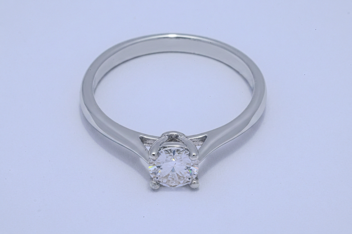 Anillo de compromiso Alma Unida con moissanita 0.50CT en plata 925 — SilverShine (vista 2)