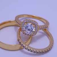 El Trío Perfecto con circonia en forma cuadrada - Bañado en oro vermeil 18K