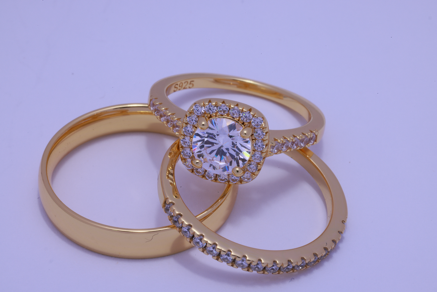 El Trío Perfecto con circonia en forma cuadrada en oro sólido — SilverShine (vista 2)